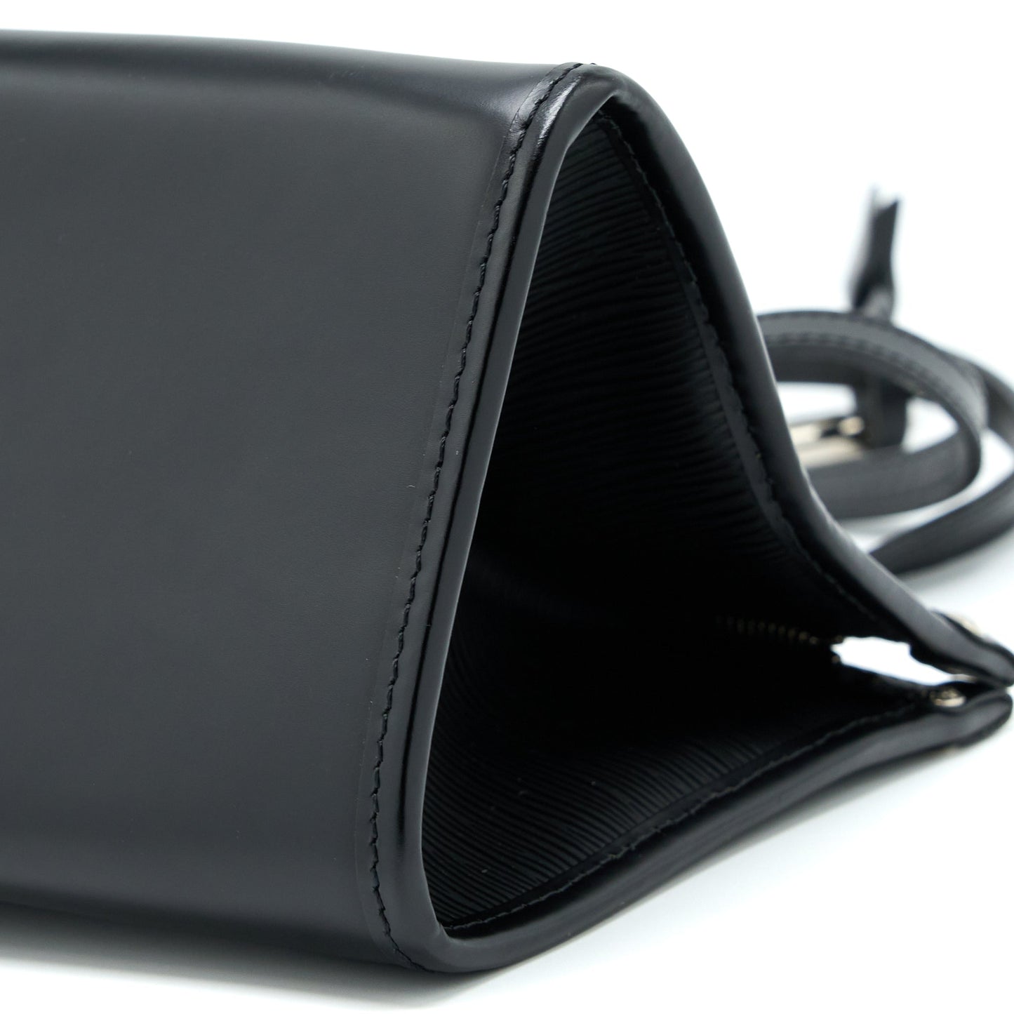 Louis Vuitton Madeleine PM Epi Black SHW