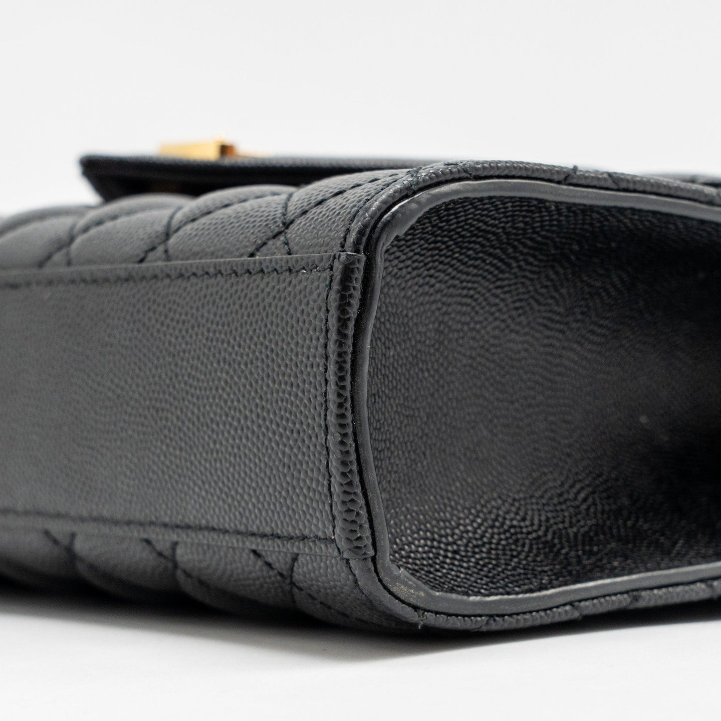 Saint Laurent/YSL Medium Envelope Bag Calfskin Black GHW