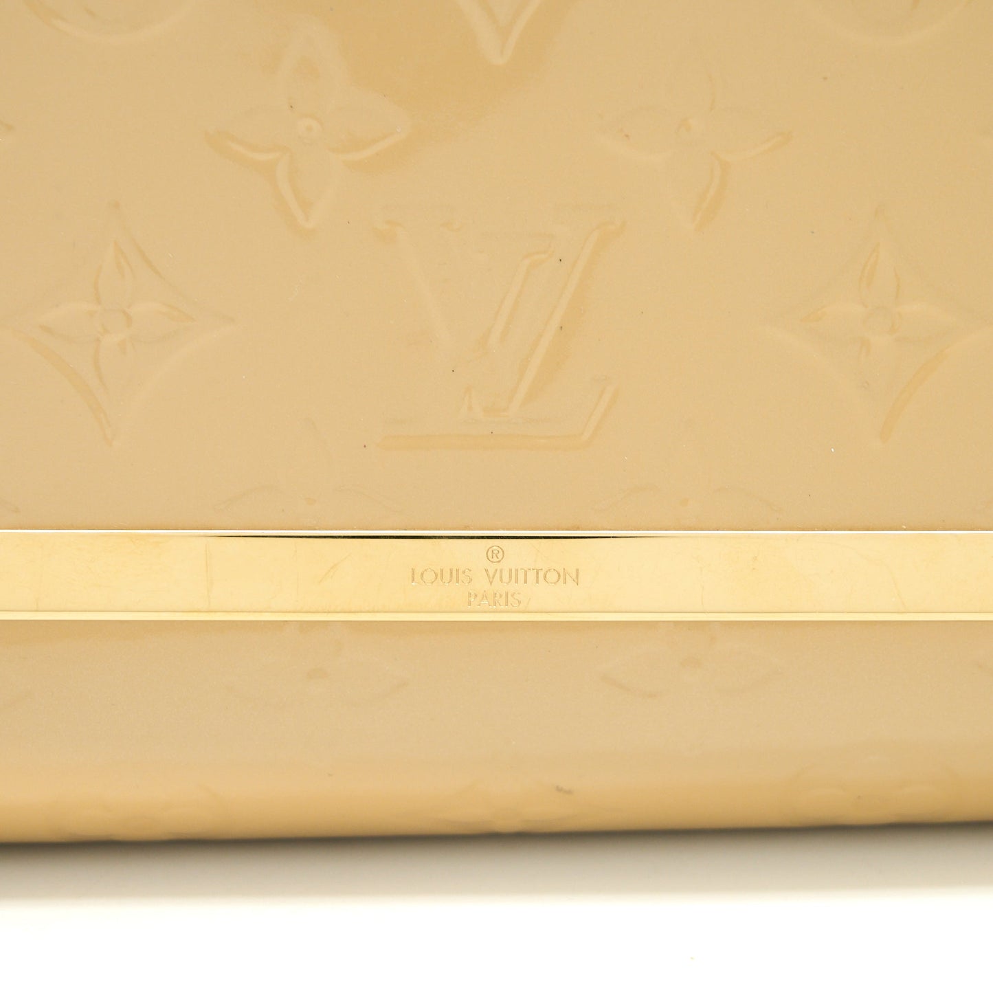 Louis Vuitton Ana Vernis Clutch With Chain Patent Beige GHW