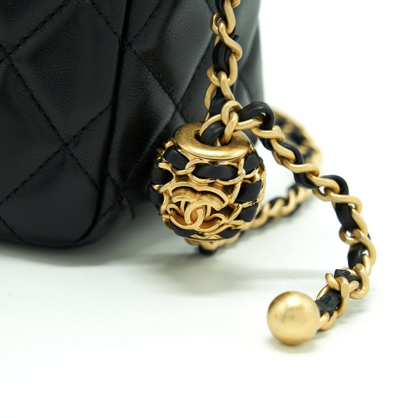 Chanel 22S Pearl Crush Hobo Bag Lambskin Black GHW (Microchip)