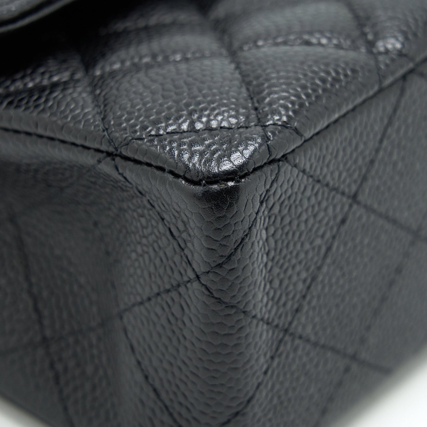 Chanel Classic Double Flap Medium Black Caviar GHW