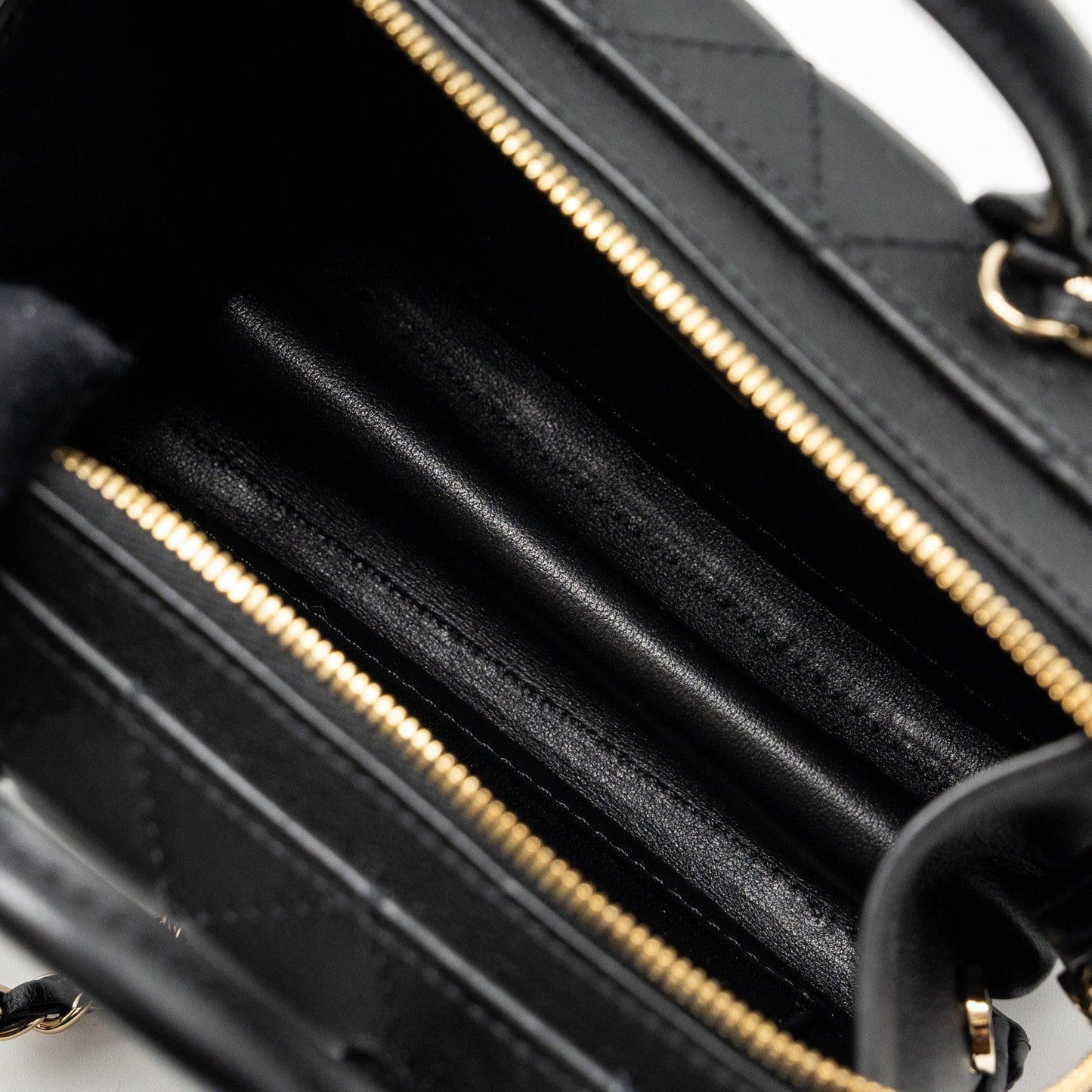 Chanel 22B Small Vanity Case Calfskin Black GHW (Microchip)