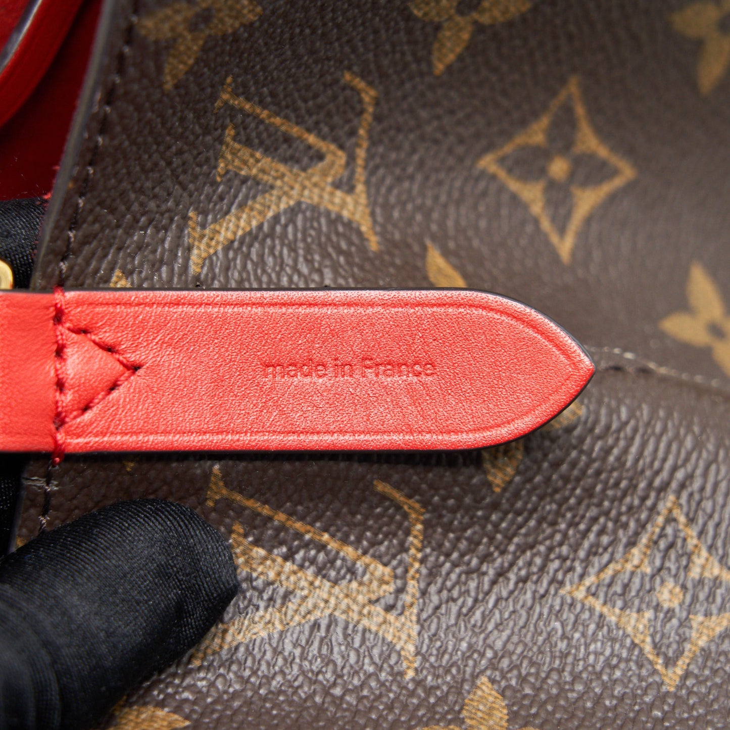 LOUIS VUITTON NEO NOE MONOGRAM CANVAS IN RED