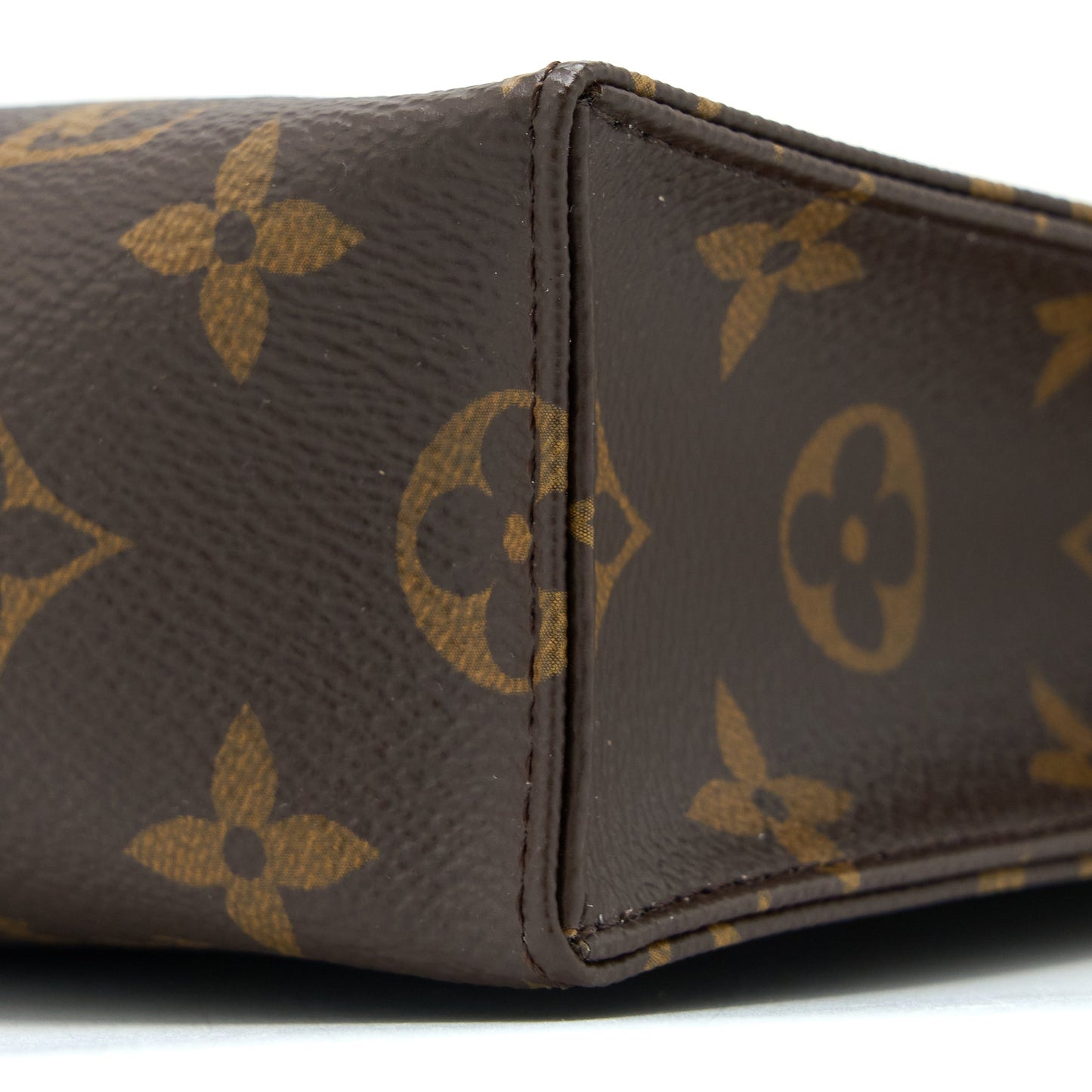 Louis Vuitton Toiletry Pochette 26 Monogram Canvas GHW