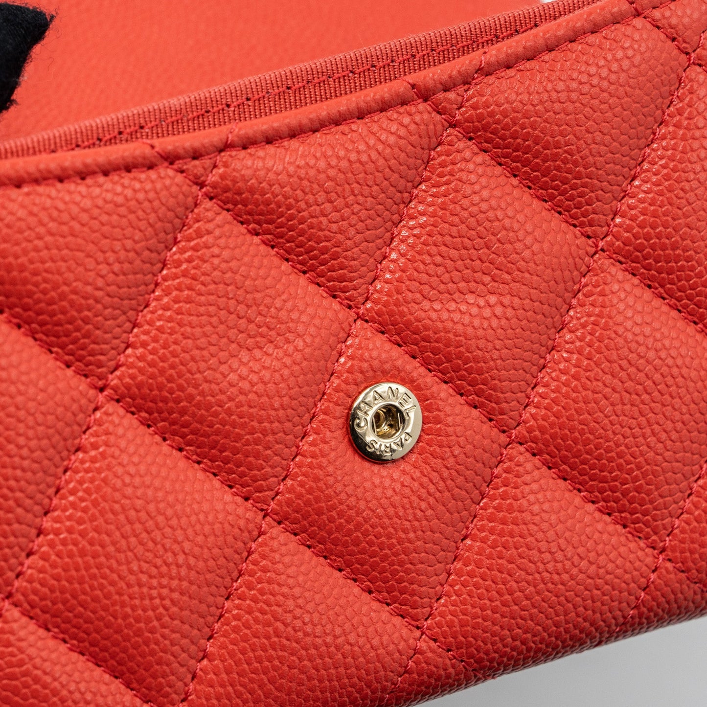 Chanel flap card holder with chain on one side caviar coral pink LGHW
