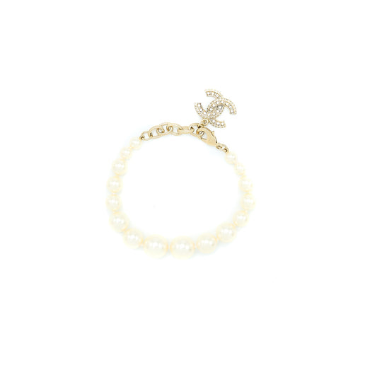 Chanel Pearl Bracelet With CC Logo Light Gold Tone