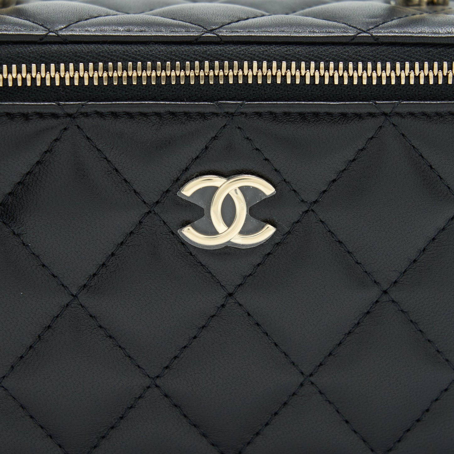 Chanel 22A Top Handle Long Vanity With Chain Lambskin Black LGHW