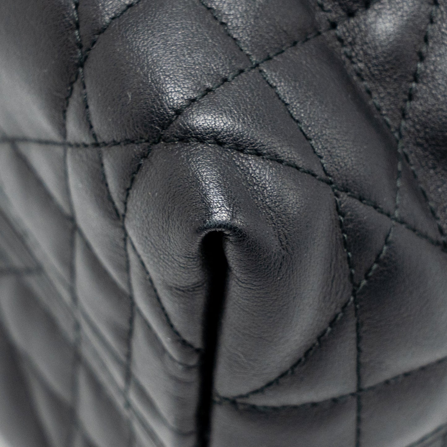 Dior Toujours Vertical Nano Tote Bag calfskin black LGHW
