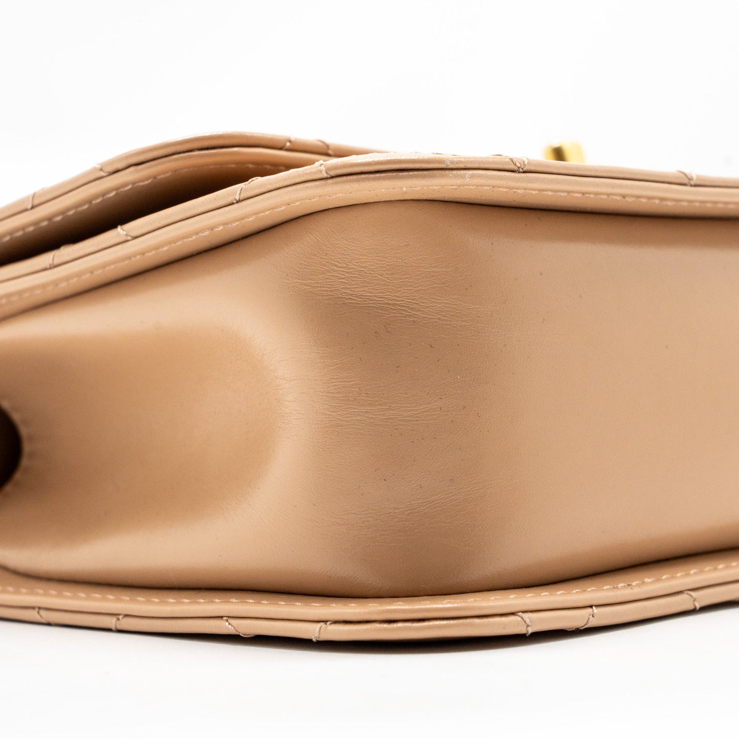 Chanel Gold Crush Flap Bag Calfskin Beige GHW (microchip)