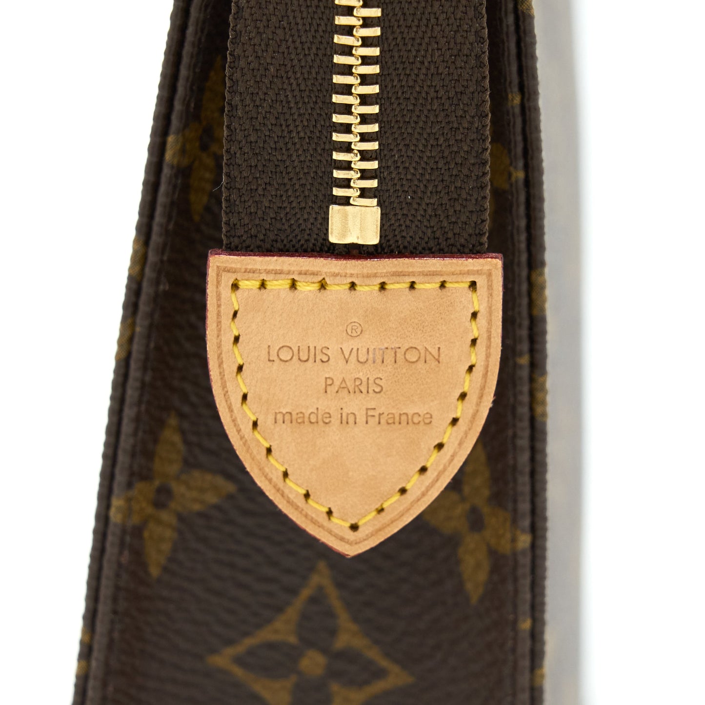 Louis Vuitton Toiletry Pochette 26 Monogram Canvas GHW
