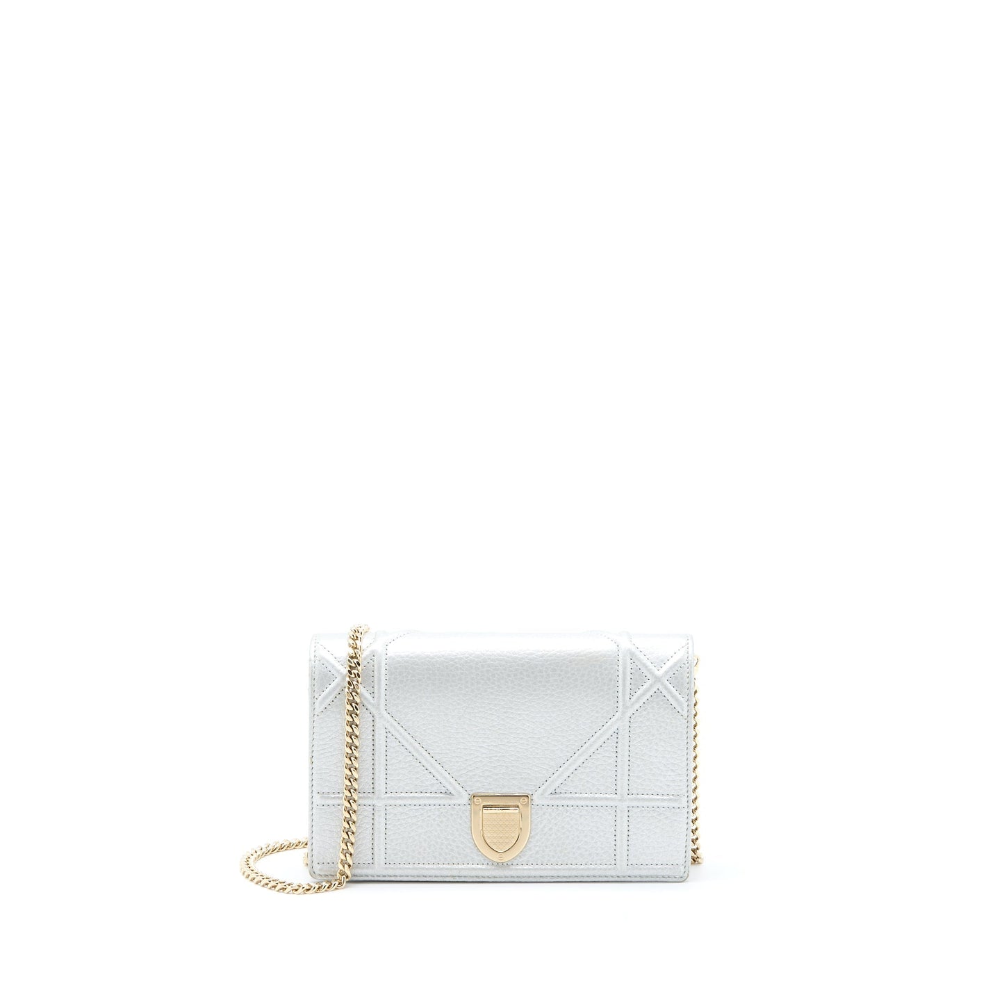 Luxury Dior Luxury Diorama Wallet on Chain Calfskin Silver LGHW