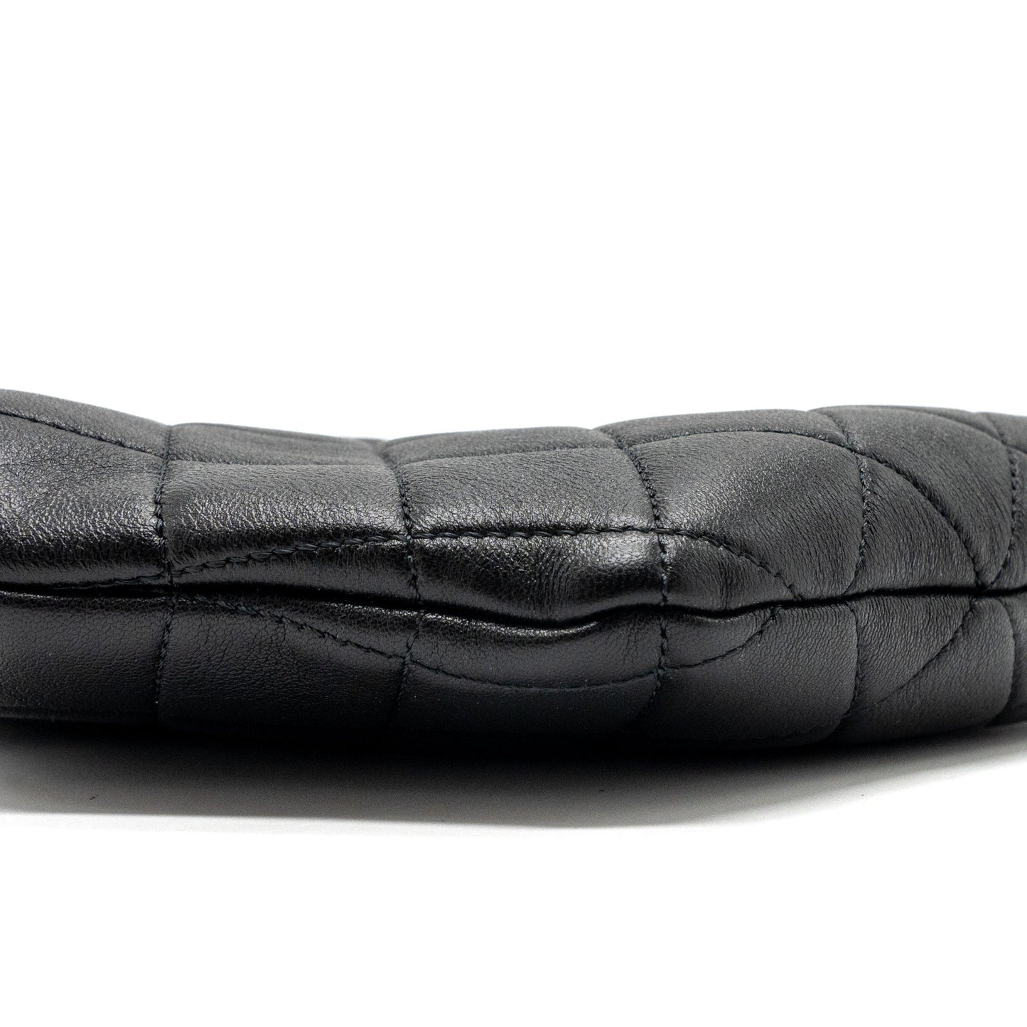 Chanel pearl round handle evening clutch lambskin black GHW (microchip)