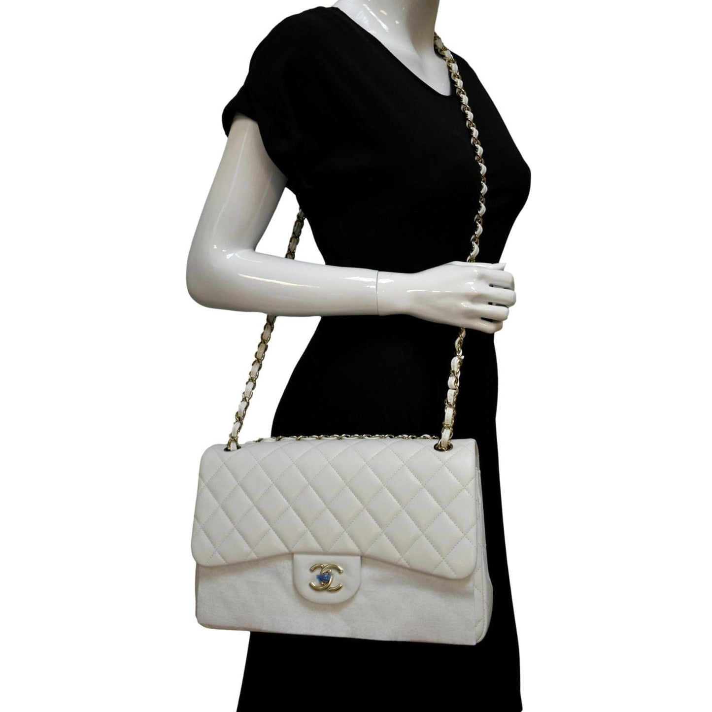 Luxury Chanel Jumbo Double Flap Quilted Caviar Leather Shoulder Bag White