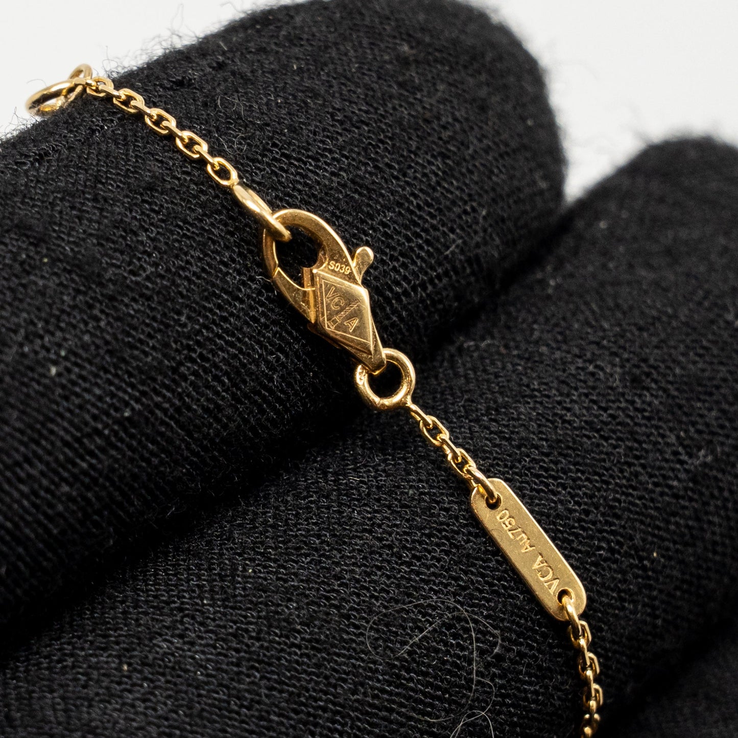 Van Cleef & Arpels Frivole Bracelet, Mini Model, Yellow Gold/Diamond