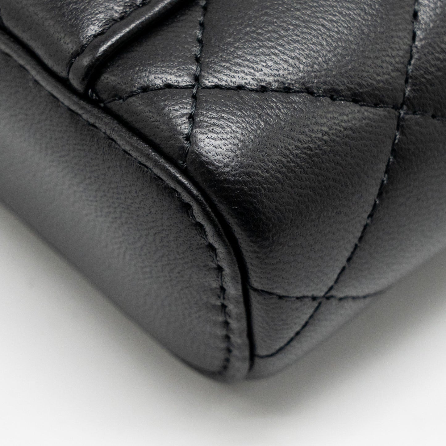 Chanel Small Vanity Clutch with Detail Chain Caviar Black GHW (Microchip)