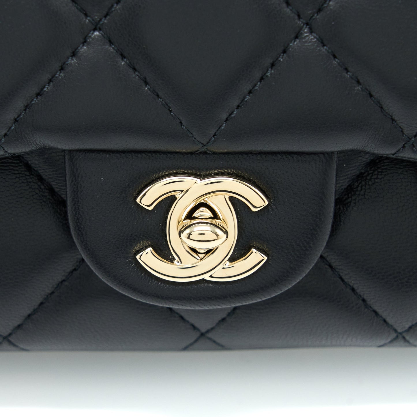 Chanel Pearl Chain Flap Bag Quilted Lambskin Black LGHW