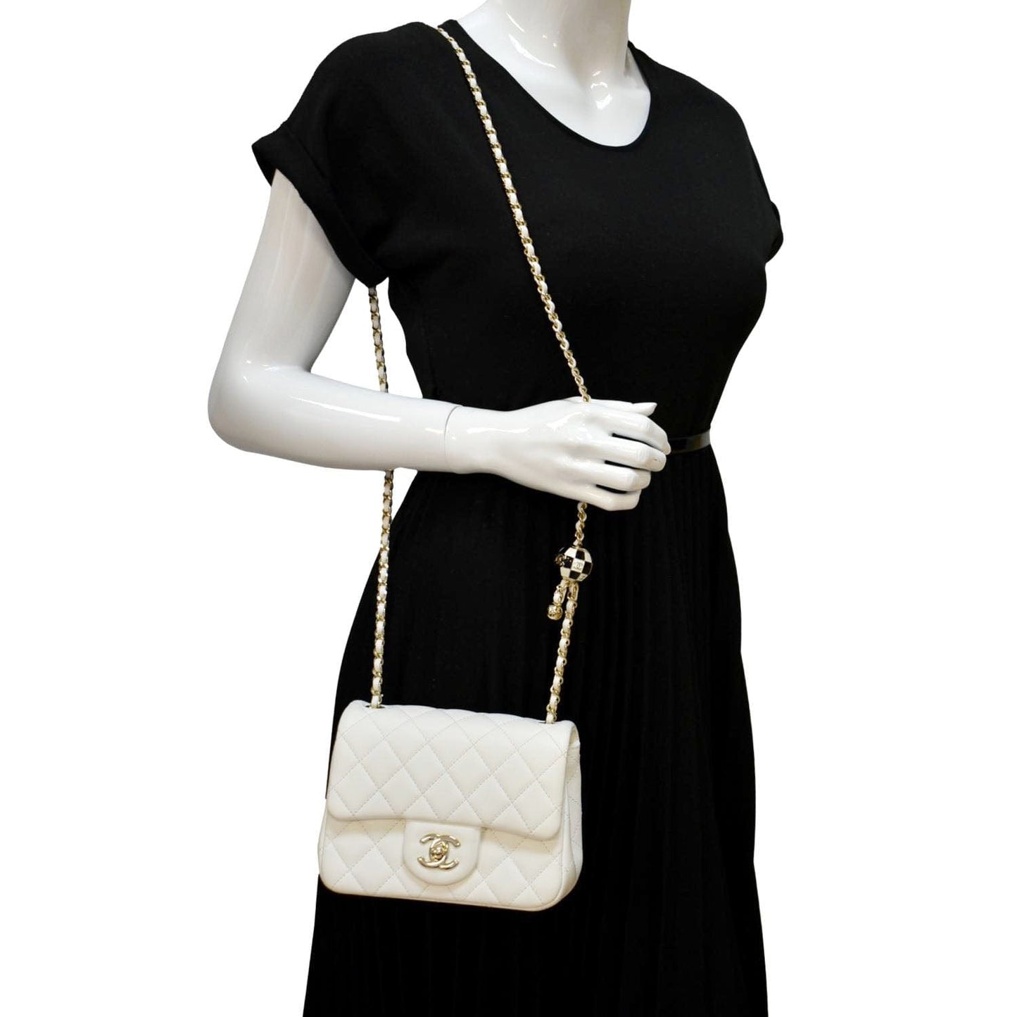 Luxury Chanel Pearl Crush Mini Square Flap Leather Crossbody Bag White