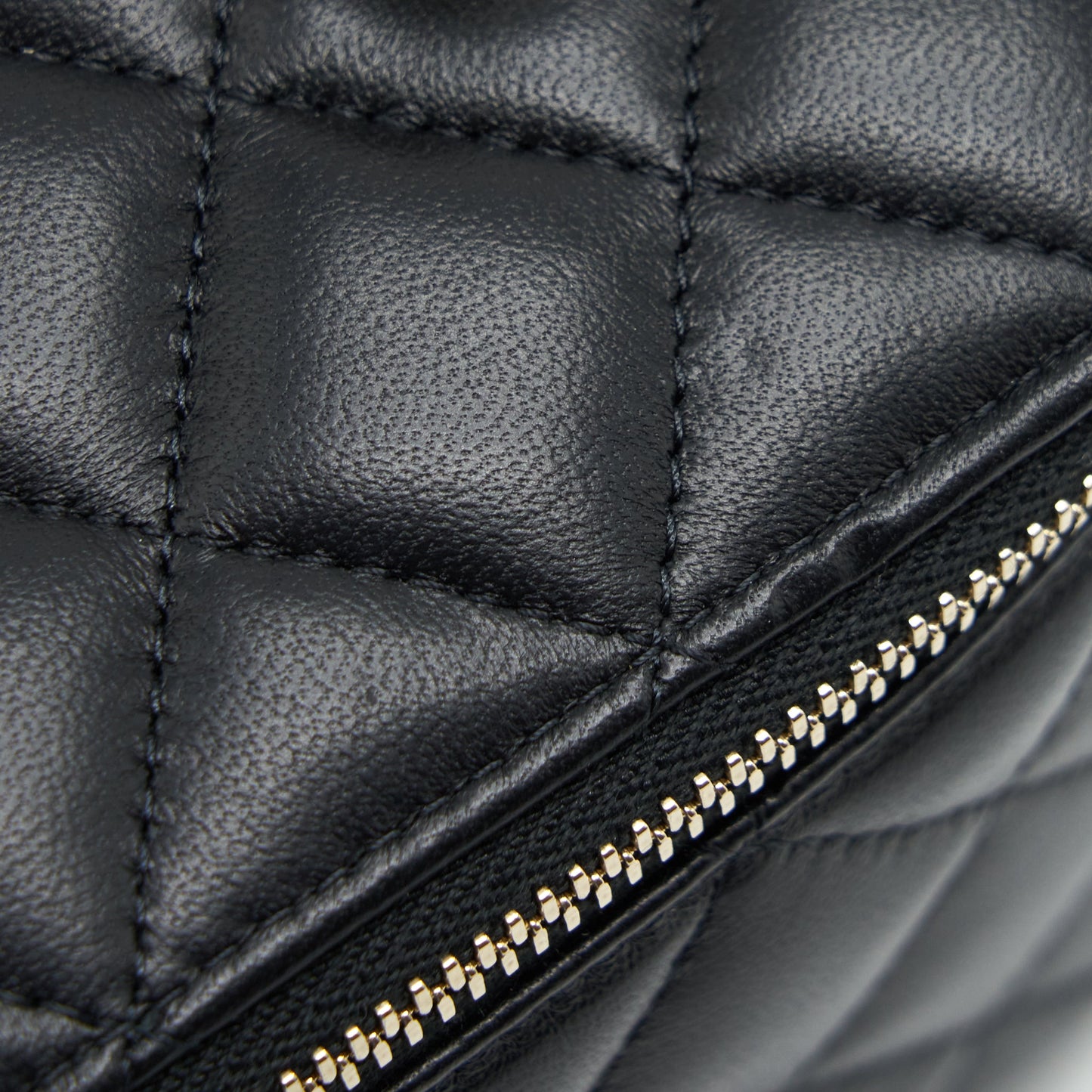 Chanel 22S Pearl Crush Long Vanity With Chain Lambskin Black GHW