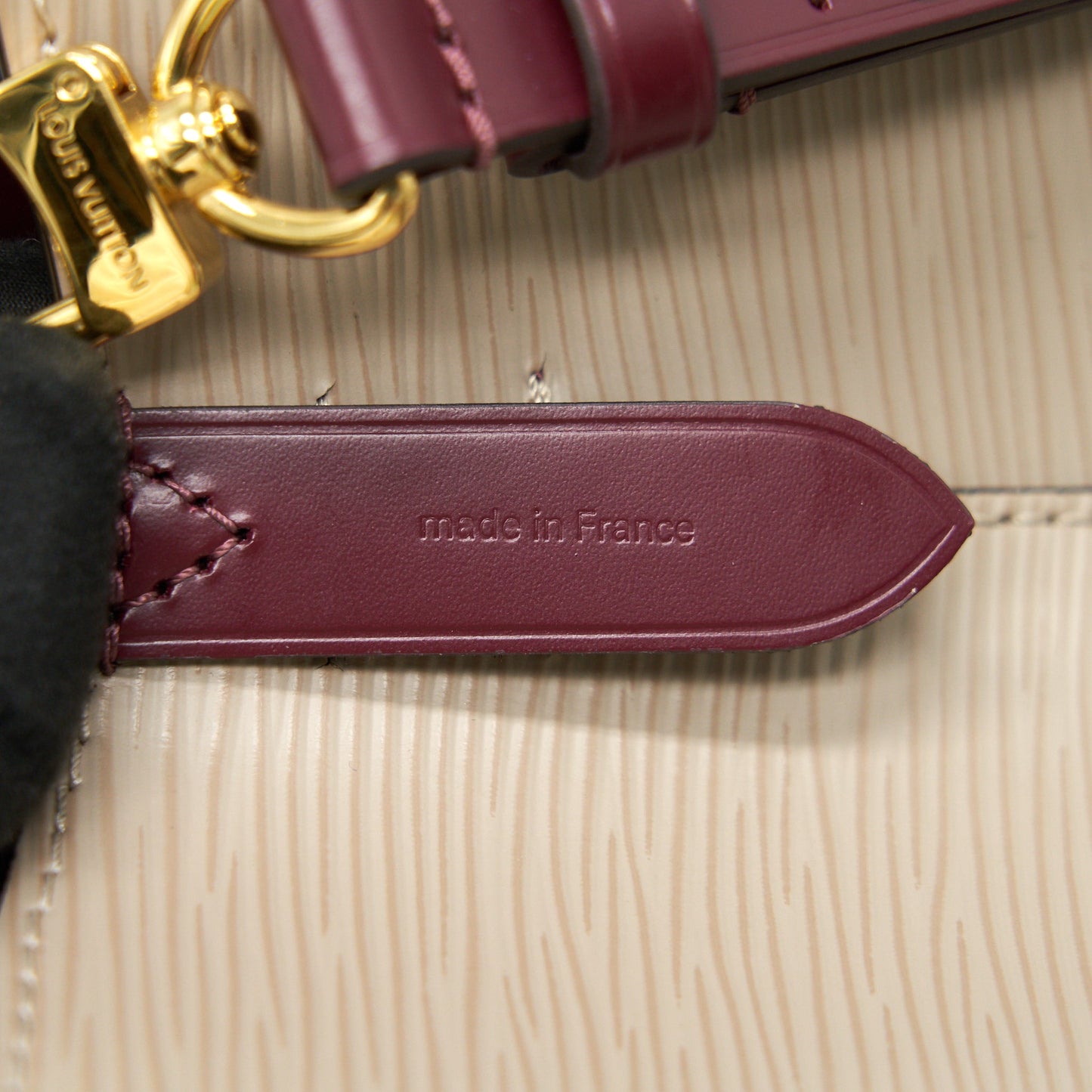 LOUIS VUITTON Neonoe BB Epi Galet
