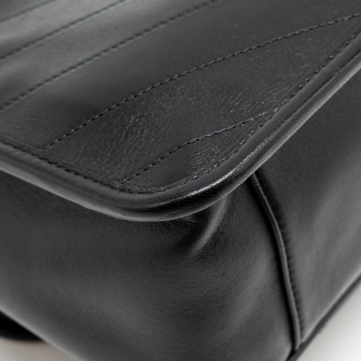 Saint Laurent Medium Niki Bag Lambskin Black GHW