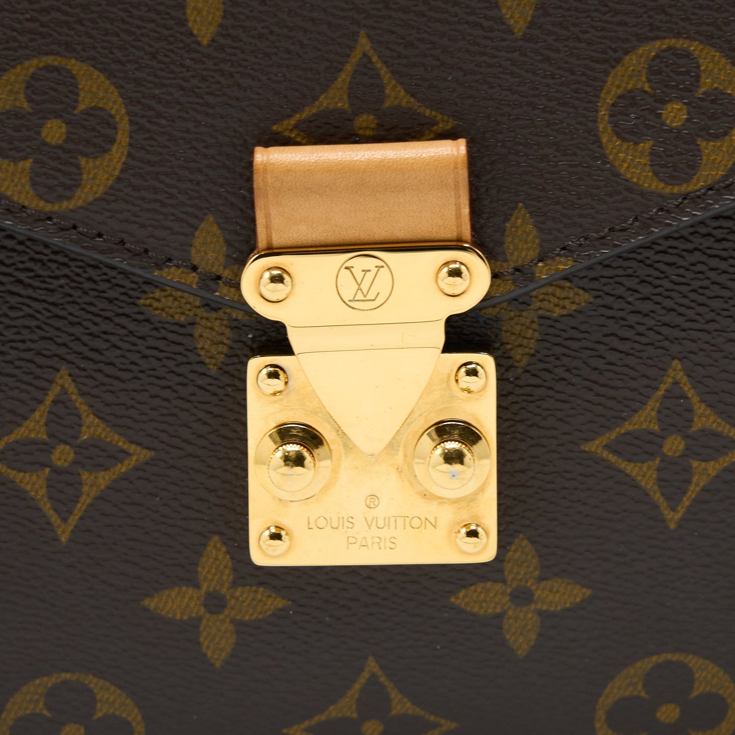 Louis Vuitton Pochette Métis Monogram Canvas GHW
