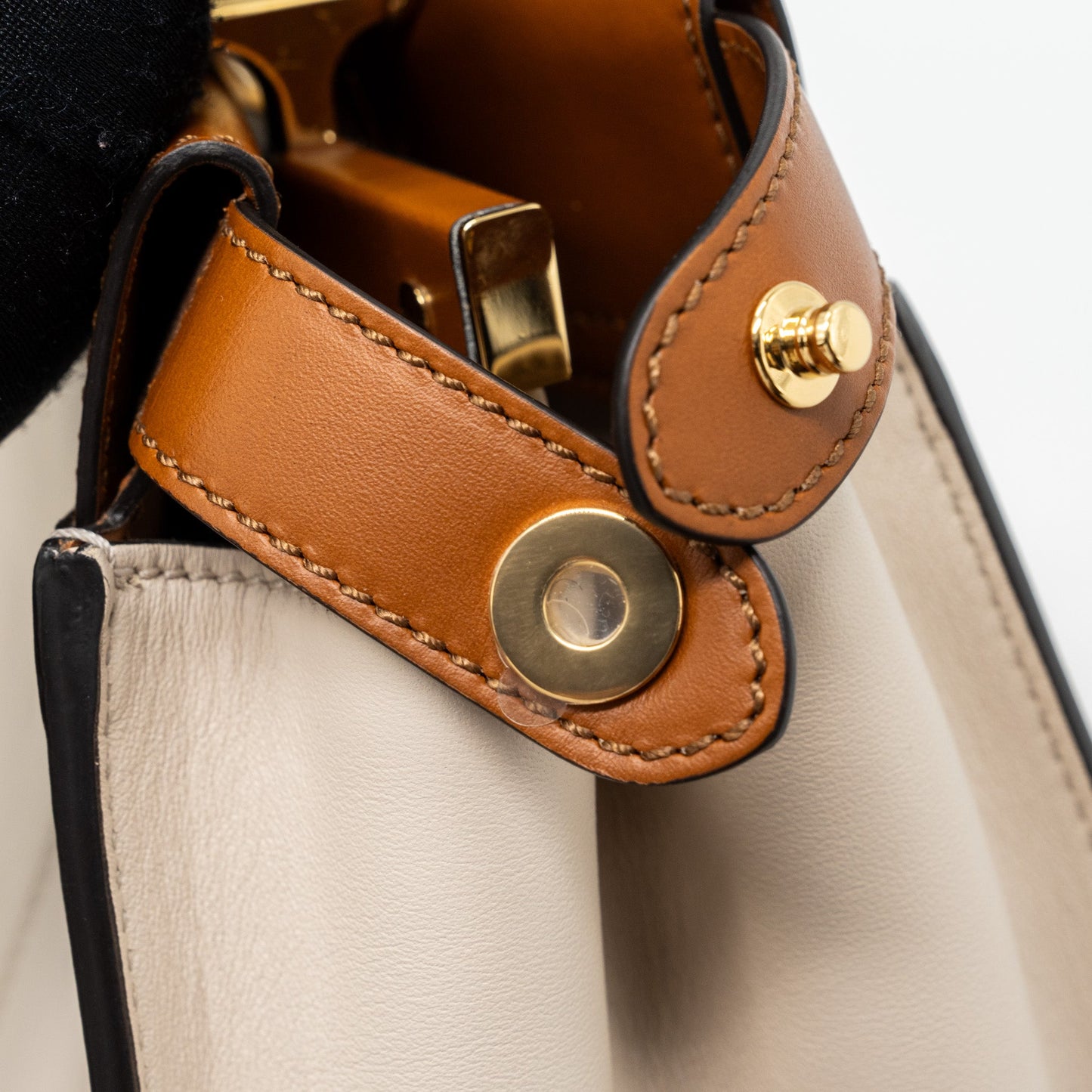 Fendi Medium Peekaboo Bag Calfskin Multicolour GHW
