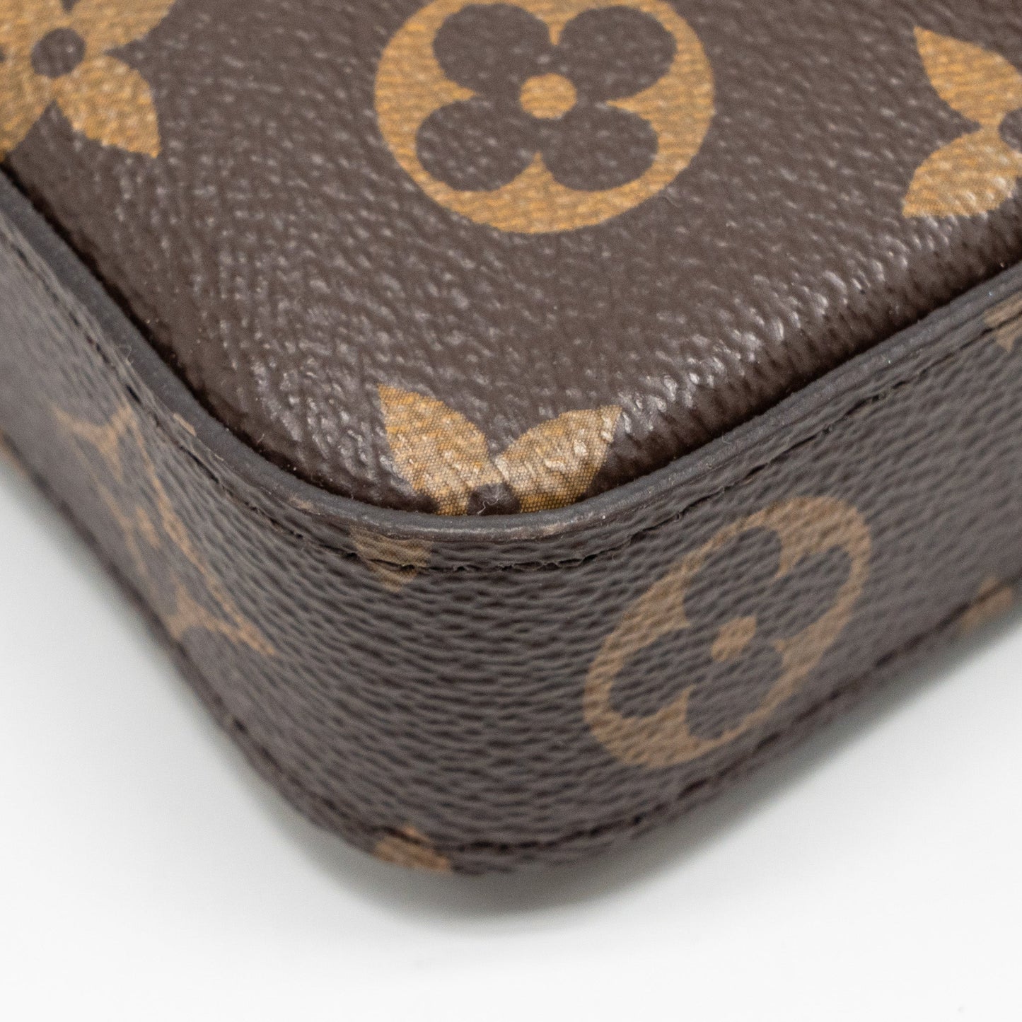 Louis Vuitton Felice Pochette Monogram Canvas GHW