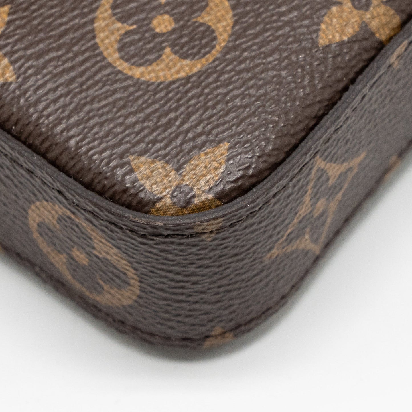 Louis Vuitton Felice Pochette Monogram Canvas GHW