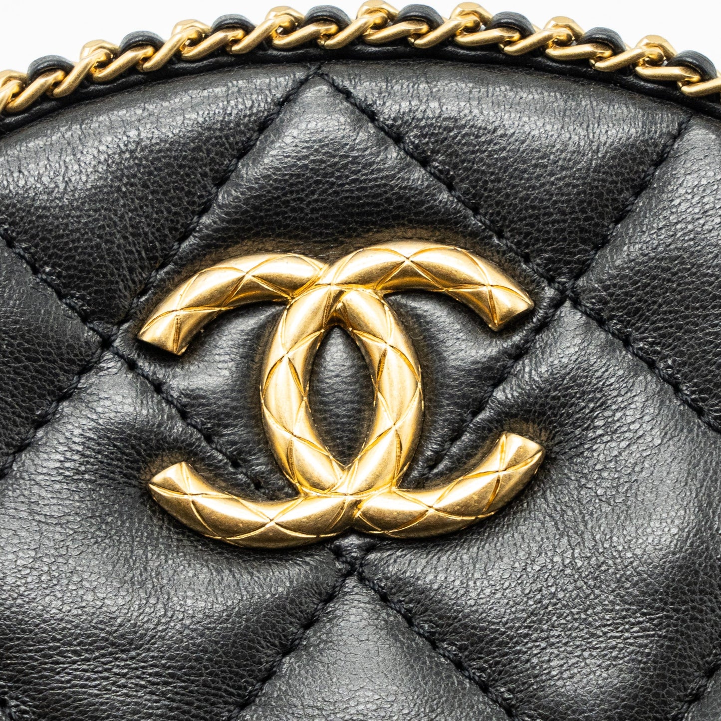 Chanel Round Vanity With Chain Lambskin Black GHW (microchip) no