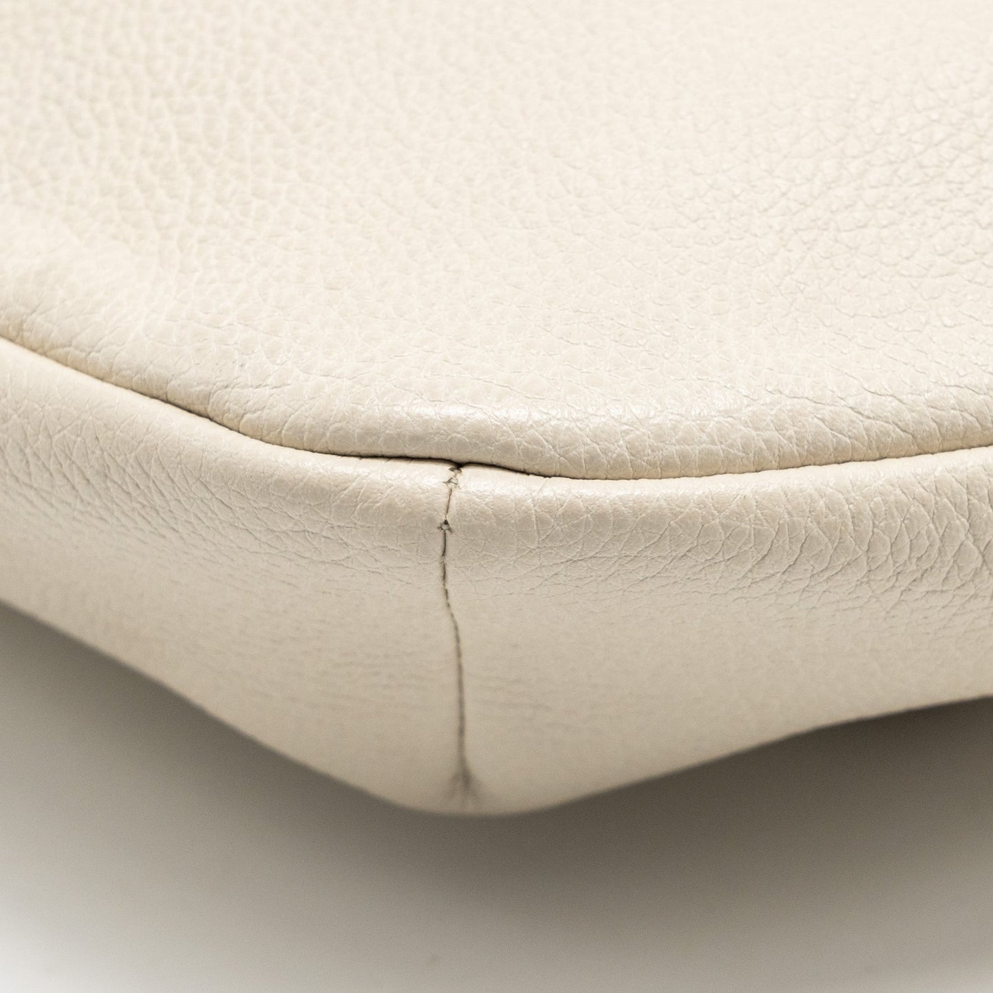 Gucci Logo Print Belt Bag Calfskin WHITE GHW