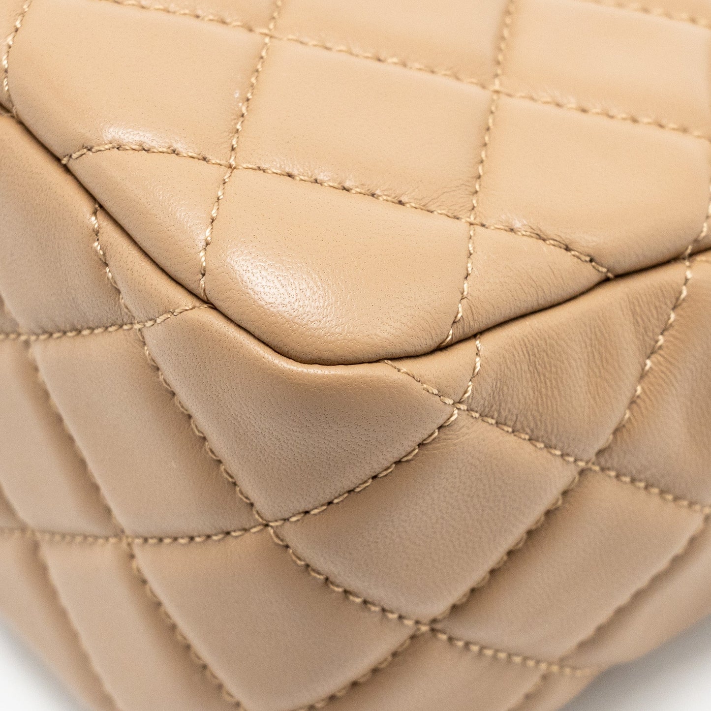 Chanel Pearl Crush hobo bag lambskin beige GHW (microchip)