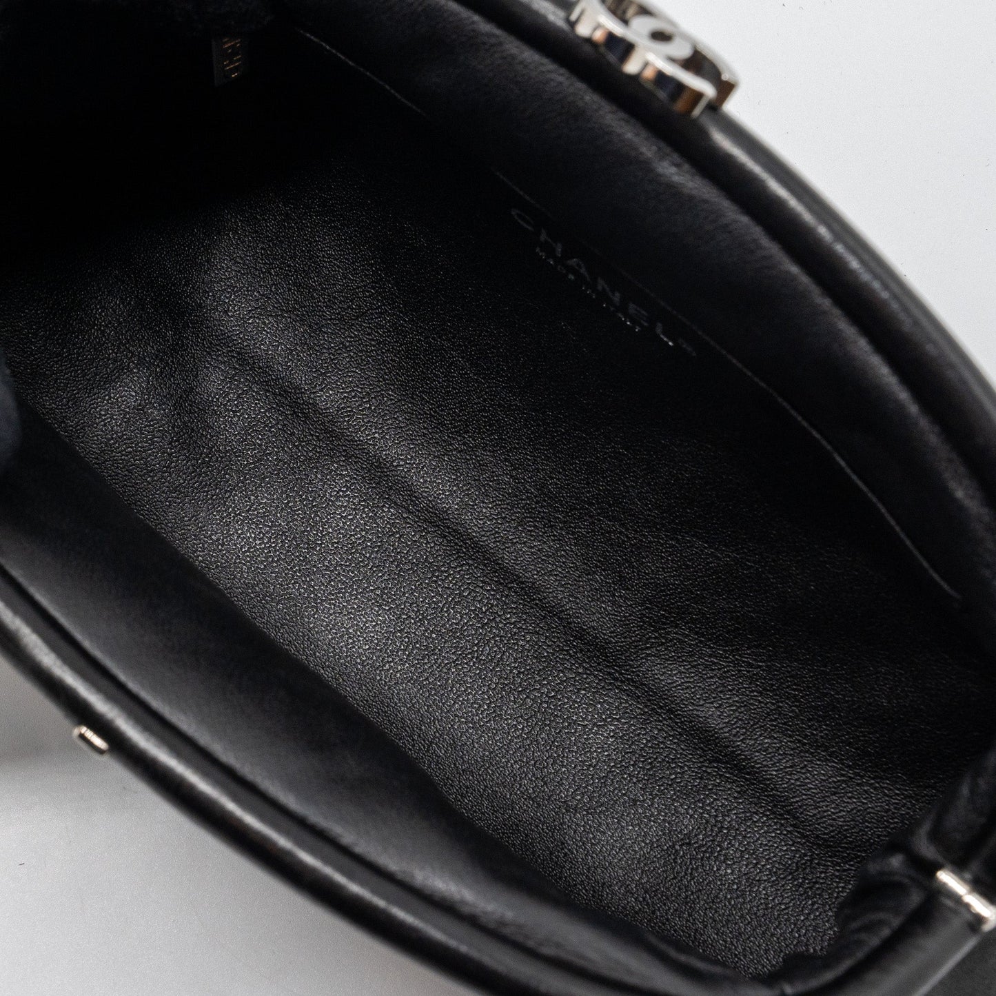 Chanel timeless kiss lock clutch evening bag lambskin Black SHW