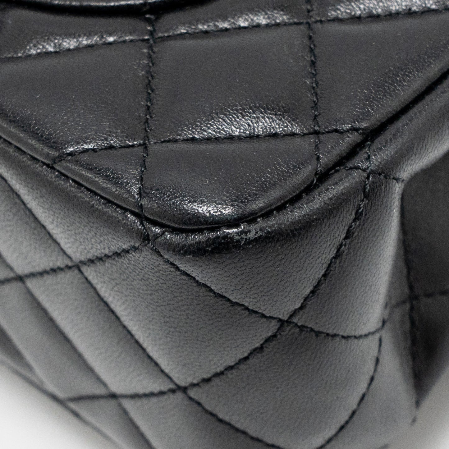 Chanel 23a Crystal Top Handle Flap Bag Shiny Lambskin Black LGHW(microchip)