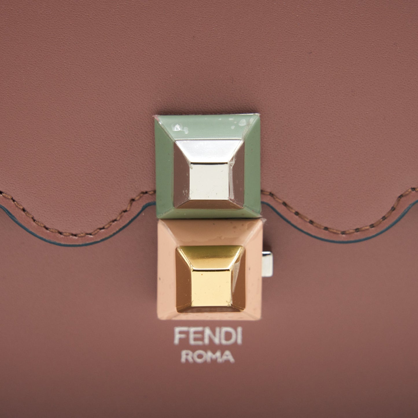 Fendi Kan I With Extra Bag Charm Pink