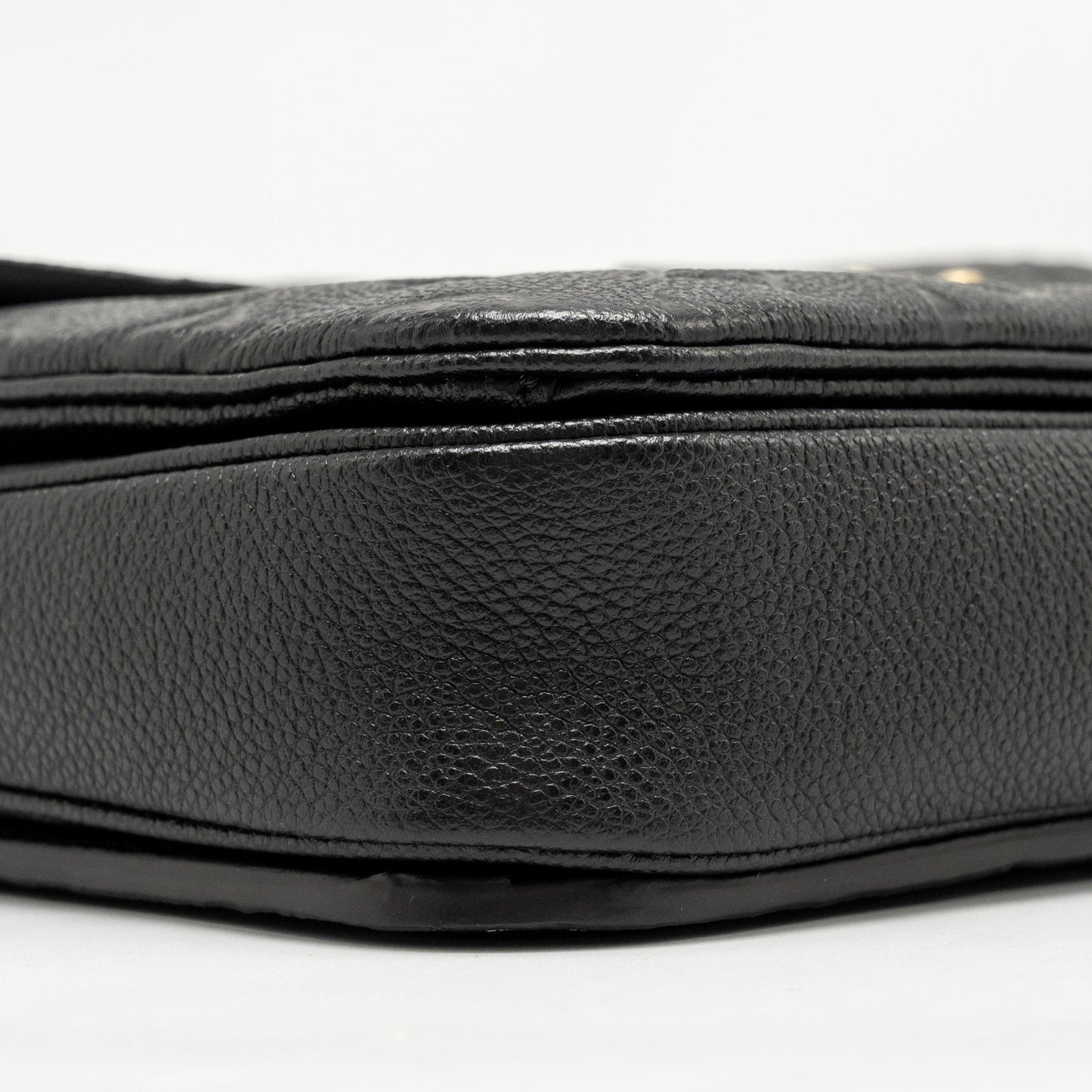 Louis Vuitton Pochette Metis Monogram Empreinte Black GHW