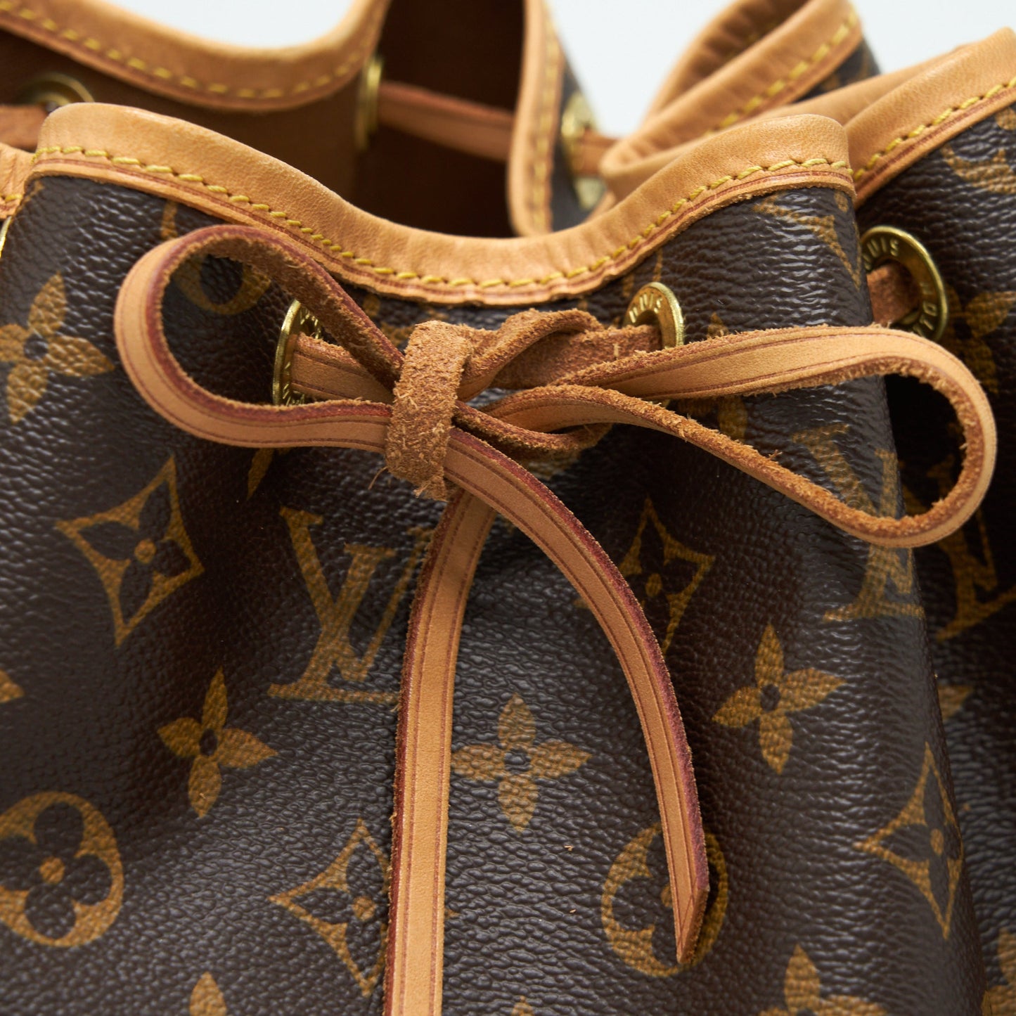Louis Vuitton Neo Noe GM Monogram Canvas Year 2011