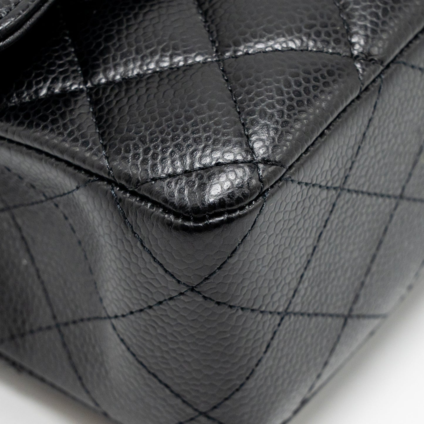 Chanel Medium Classic Double flap bag caviar black GHW (microchip)