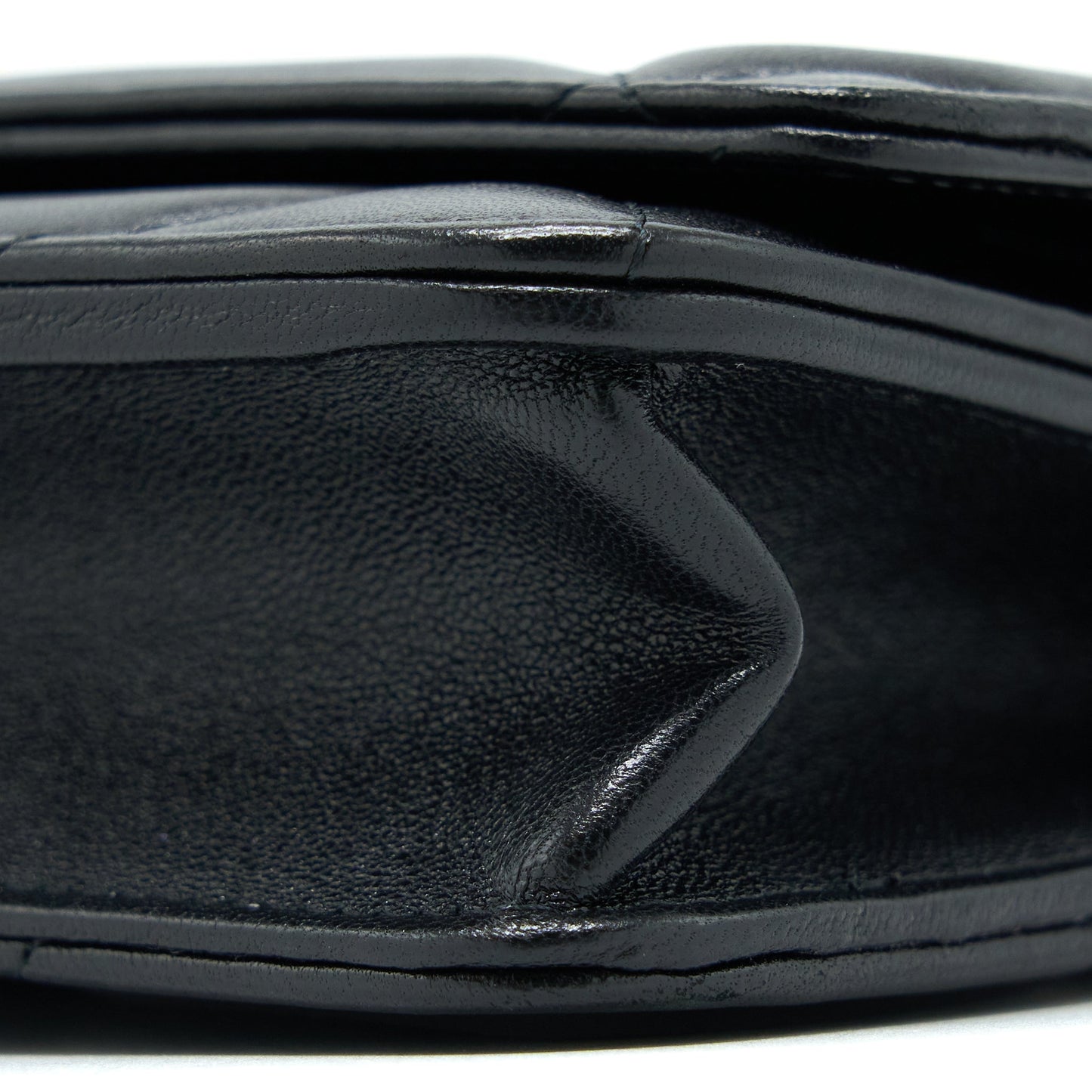 Chanel 19 Wallet On chain Lambskin Black Multicolour Hardware (Microchip)