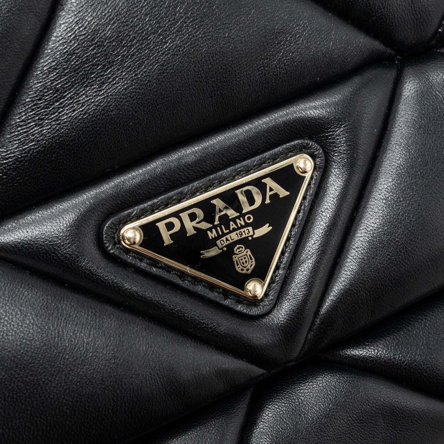 Prada Pattina in Pelle Nappa Patch Black GHW