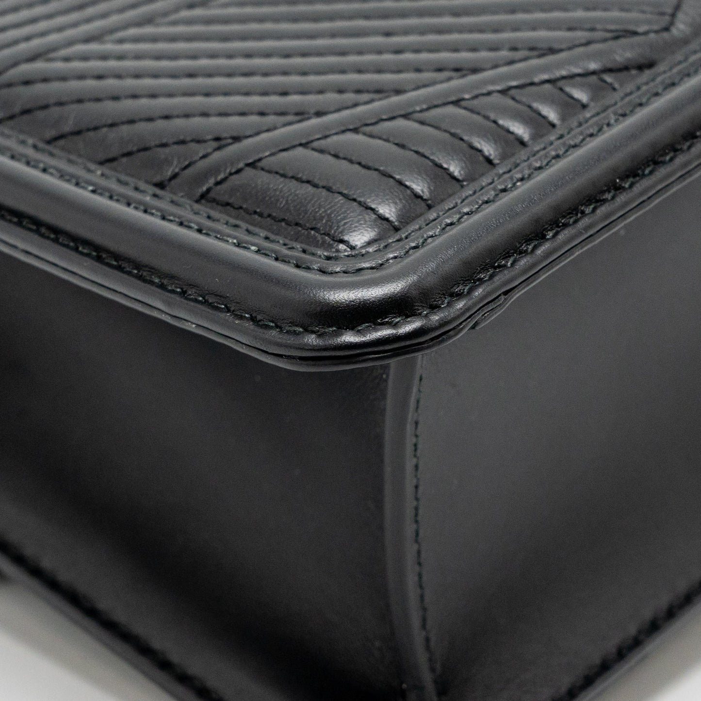 Bvlgari Serpenti Forever flap bag calfskin black ruthenium hardware