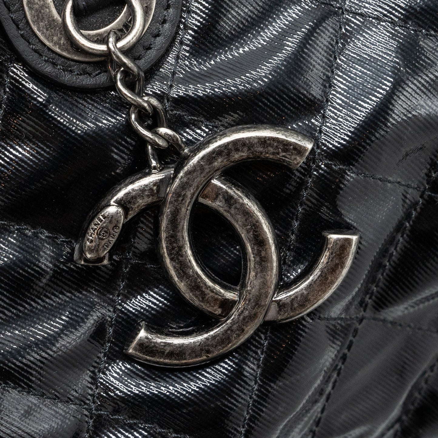 Chanel giant zip shopping bag patent black ruthenium hardware