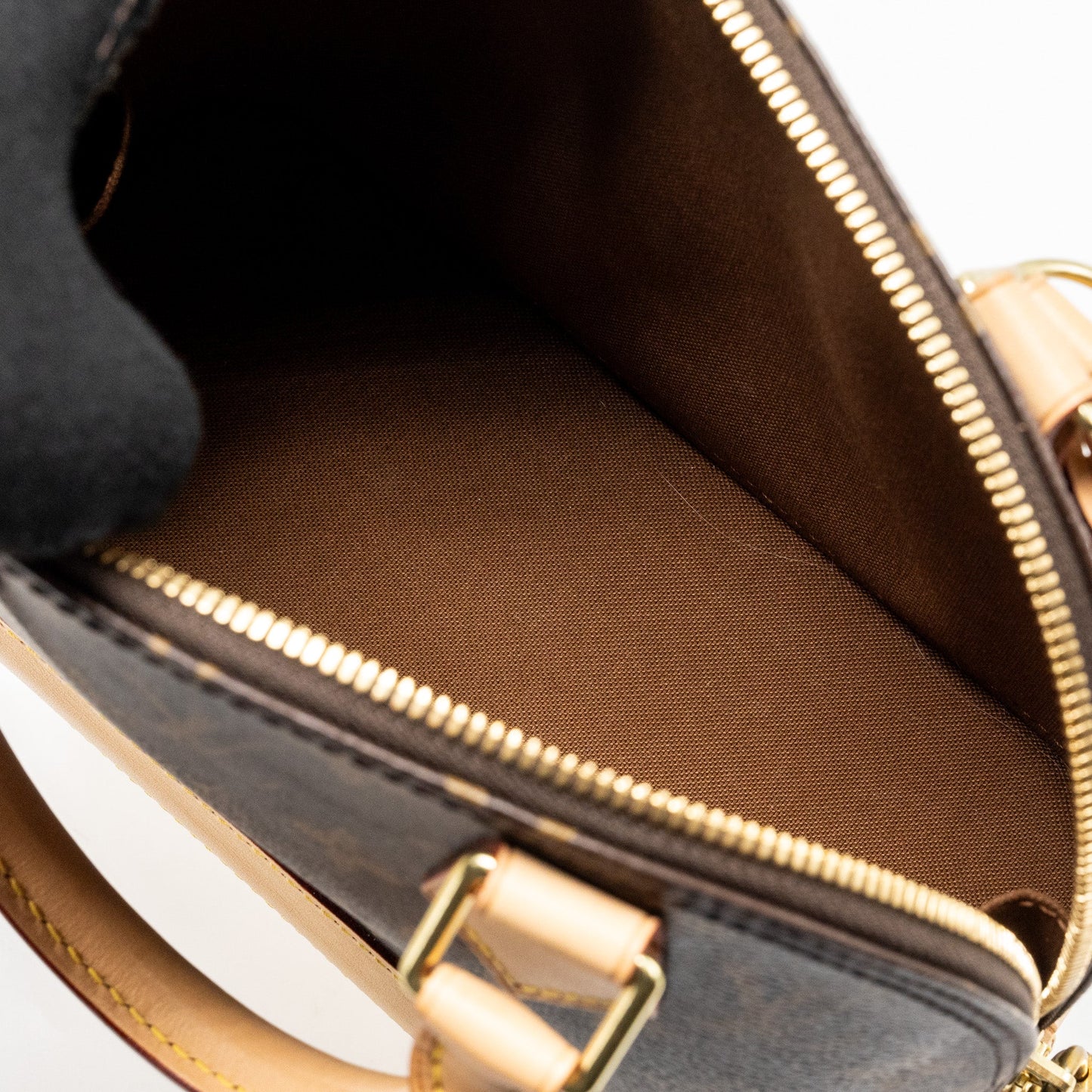 Louis Vuitton alma BB monogram Canvas GHW
