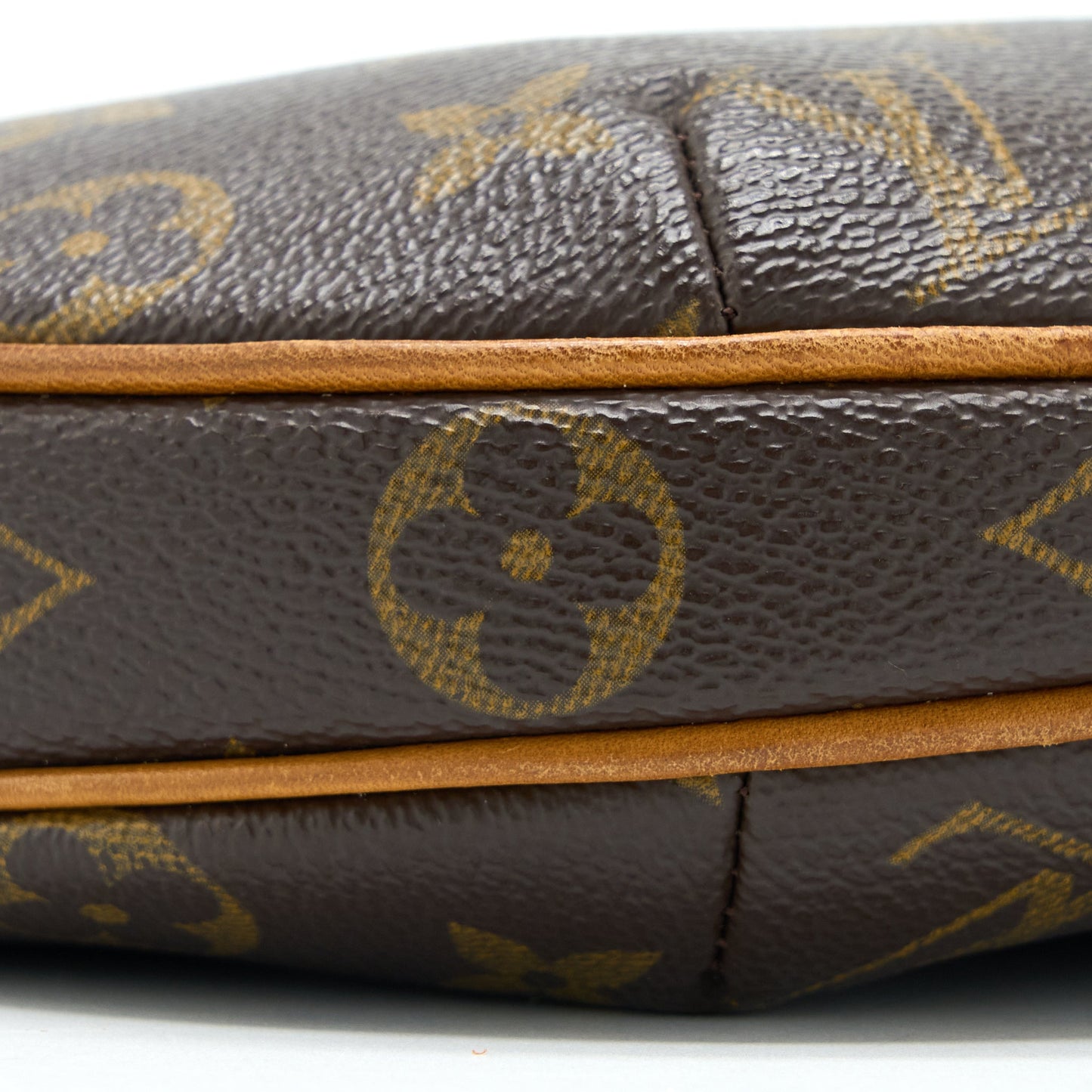 Louis Vuitton Vintage Shoulder Bag Monogram Canvas GHW