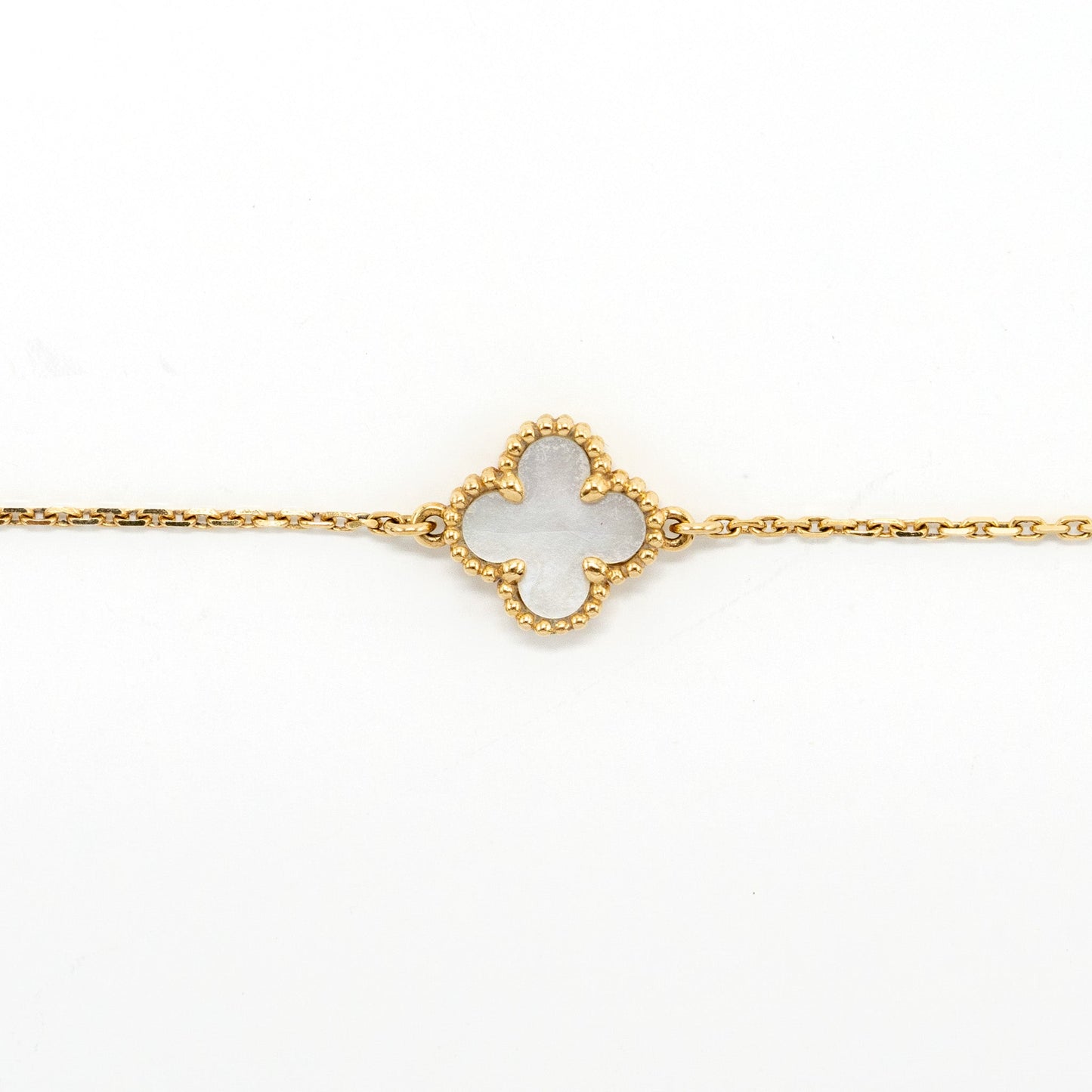 Van Cleef &Arpels Sweet Alhambra Bracelet White Mother Of Pearl Yellow Gold