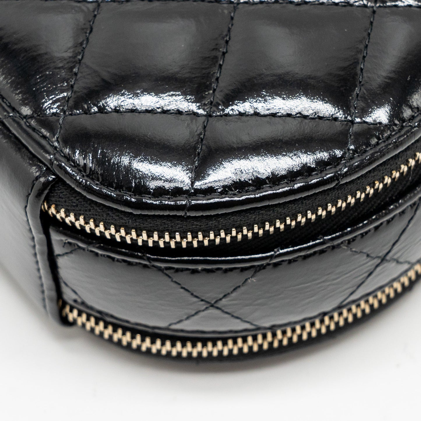 Chanel 22B Top Handle Mini Round Vanity Case With Chain Shiny Lambskin Black LGHW (Microchip)