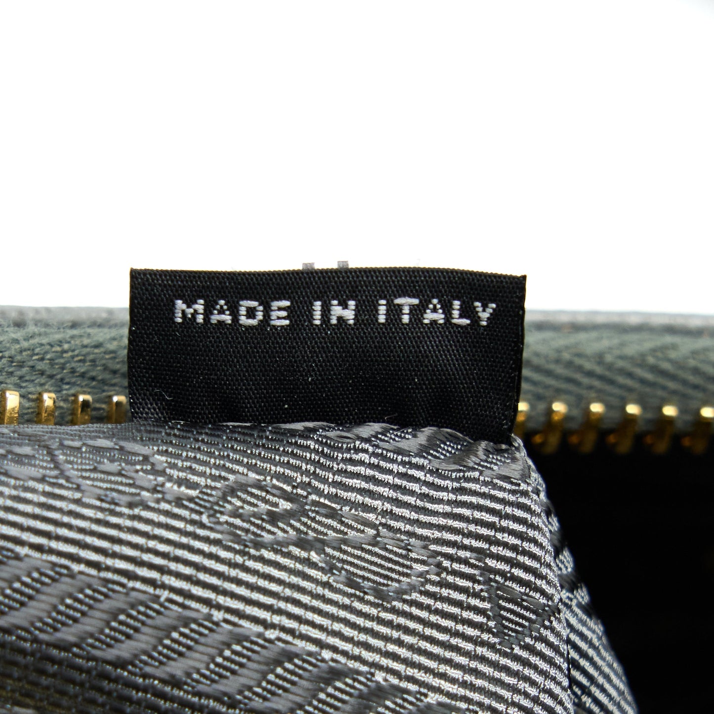 Prada Re-Edition 2005 Saffiano Grey GHW