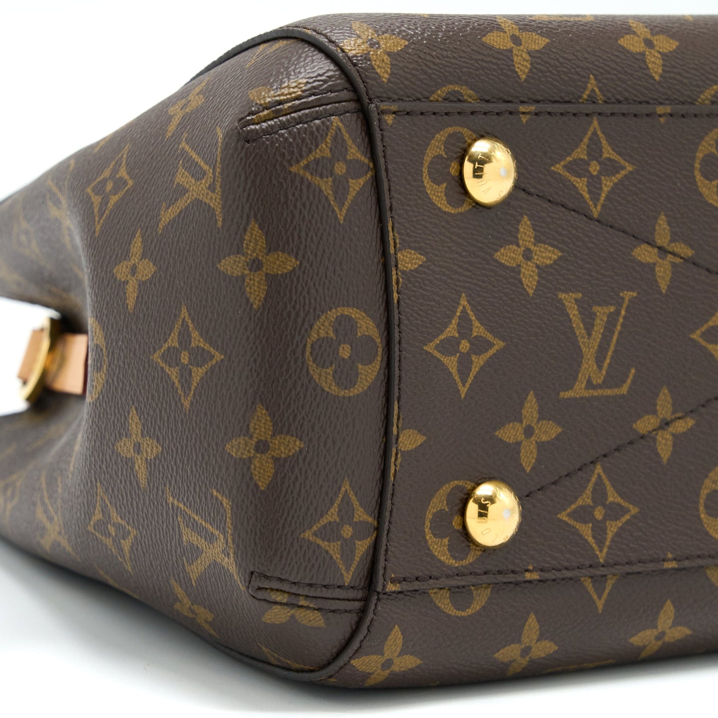 Louis Vuitton Montaigne MM Monogram Canvas GHW