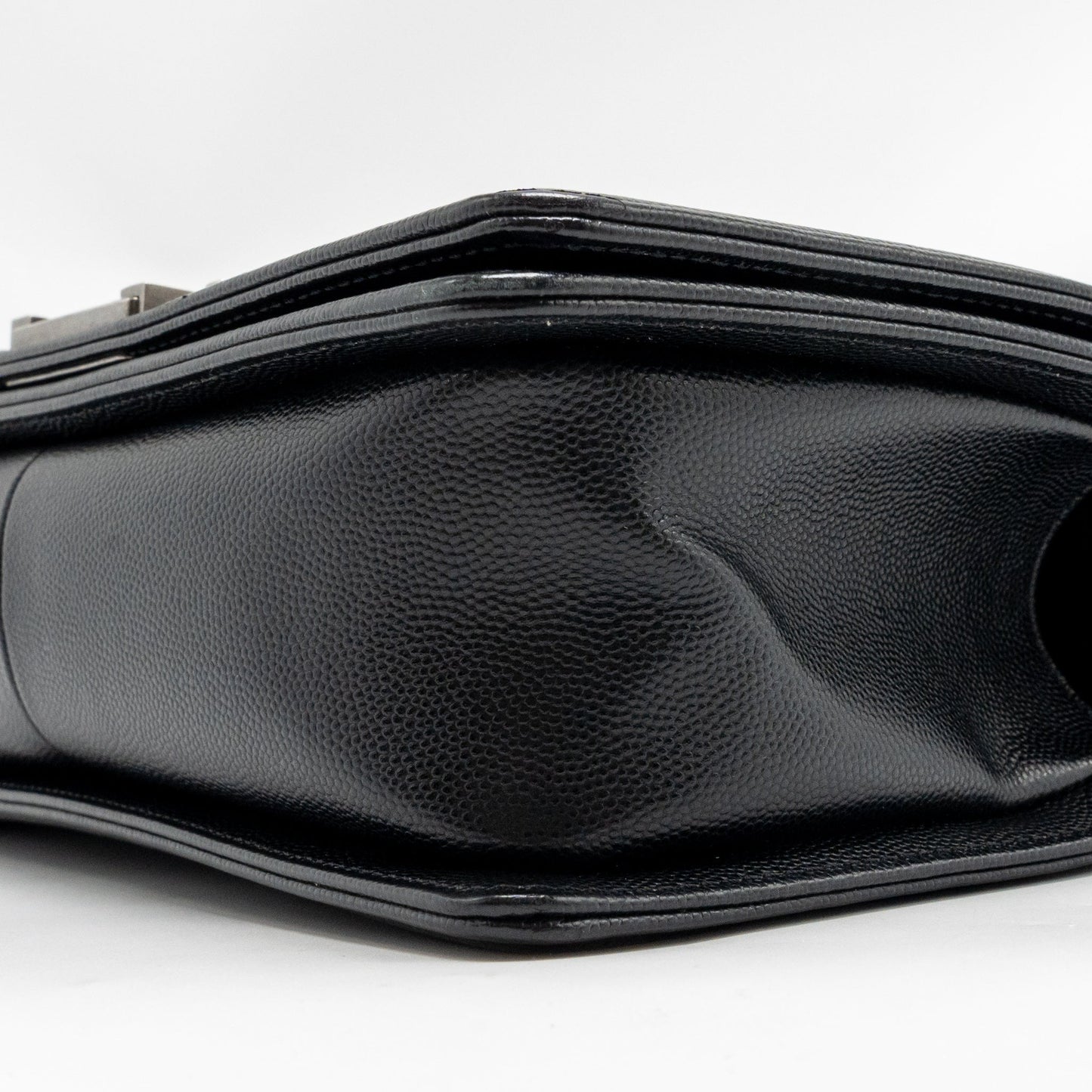 Chanel Medium Boy Bag Caviar black ruthenium silver hardware