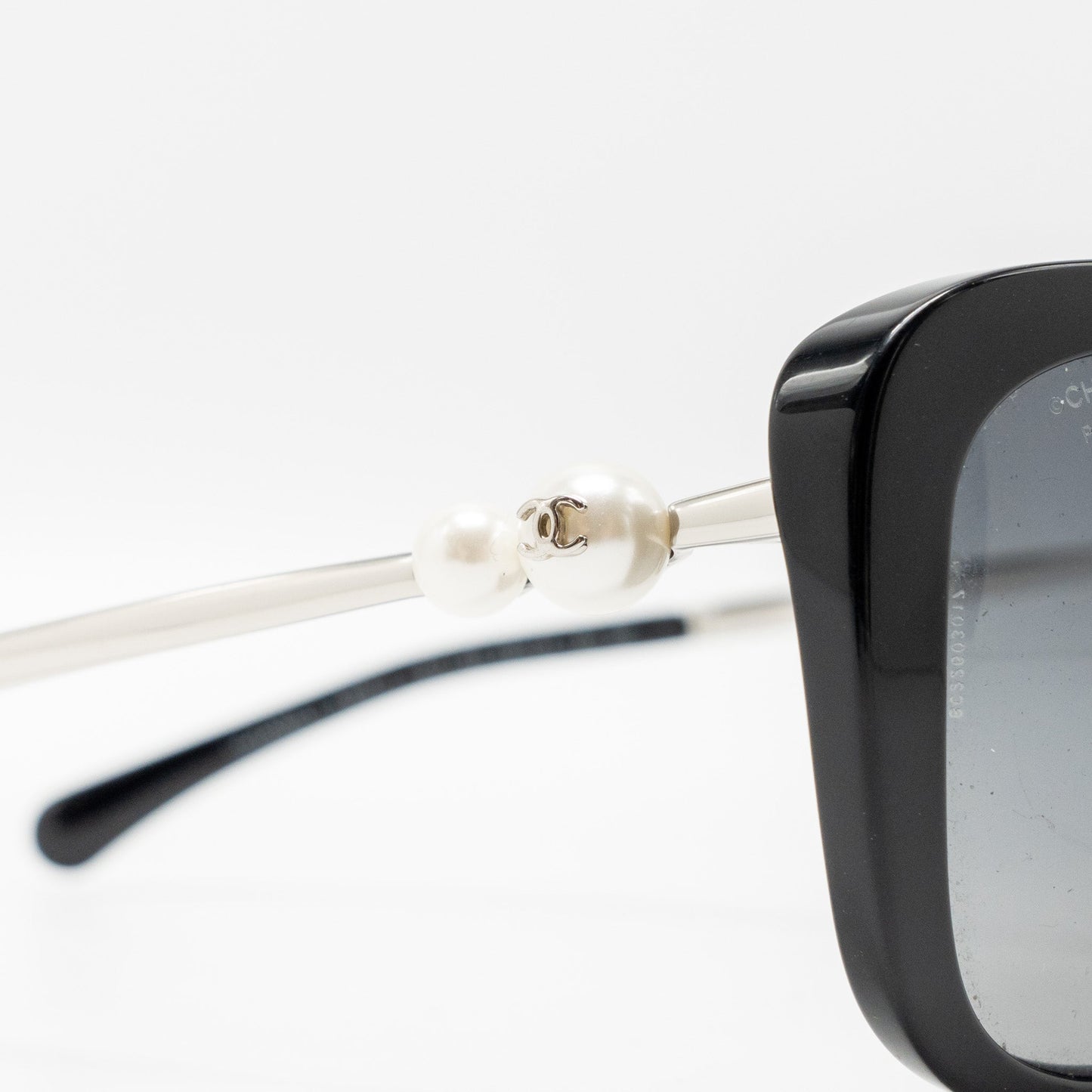 Chanel pearl decorated sunglasses black SHW