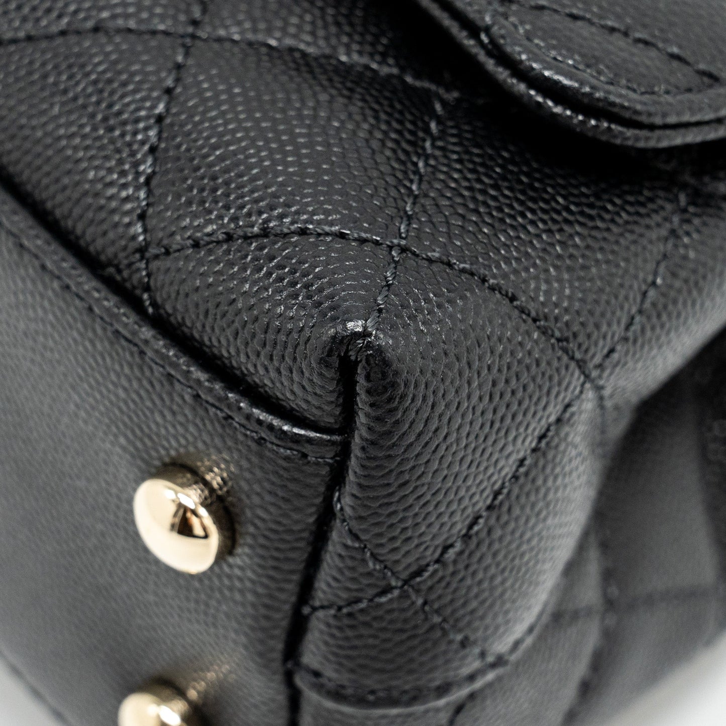 Chanel Mini CocoHandle Caviar Black LGHW (Microchip)
